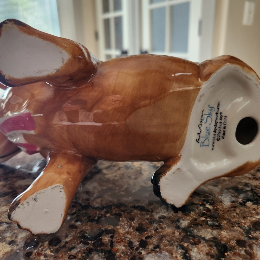 Bunny Dachshund Figurine - Picture 5 of 7